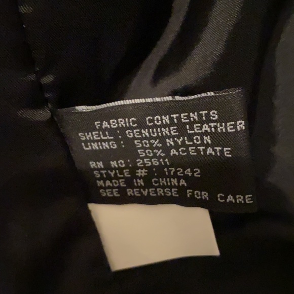 Women’s leather jacket by Avanti New York size Large - Picture 3 of 5